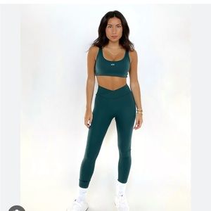 437 Scoop Neck Bra - Sport Bra - Spirulina - Size Large